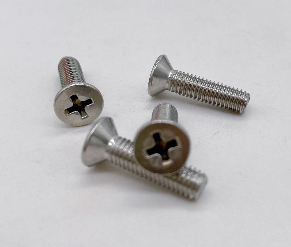 Permohonan skru kepala countersunk silang